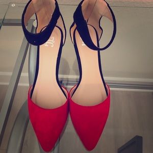 Black/Red Wedges Size 7 New - SOLD